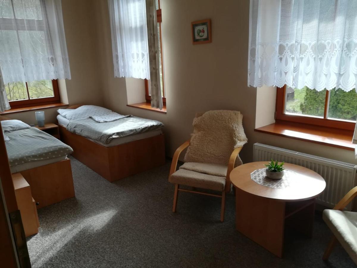 Hotel Kralicek Turnov Bagian luar foto